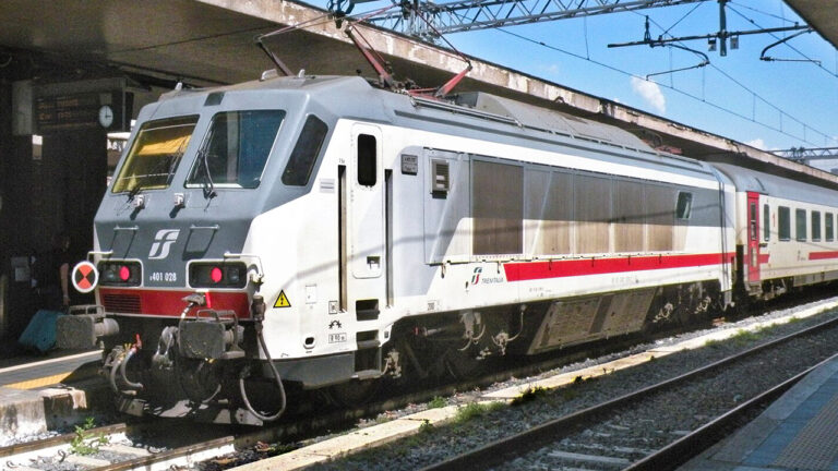 La Locomotiva FS E.401: l’evoluzione della trazione ferroviaria italiana
